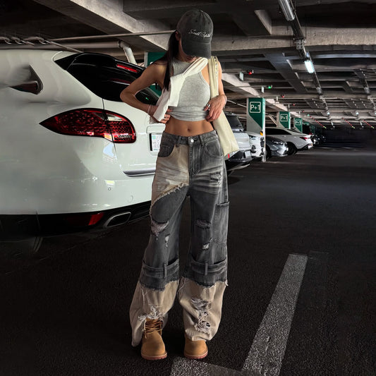 Dames Cargo-Jeans avec un lavage unique et des détails déchirés Chic und Stil