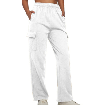 Comfortable cargo pants for women with side pockets Chic und Stil