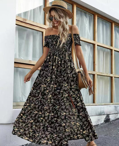 Robe maxi femme avec silhouette décolletée et design floral Chic und Stil