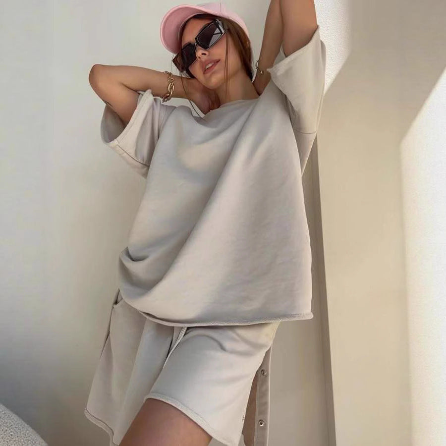 Women Comfortable Loungewear Set with Oversized Top and Loose Shorts Chic and Style