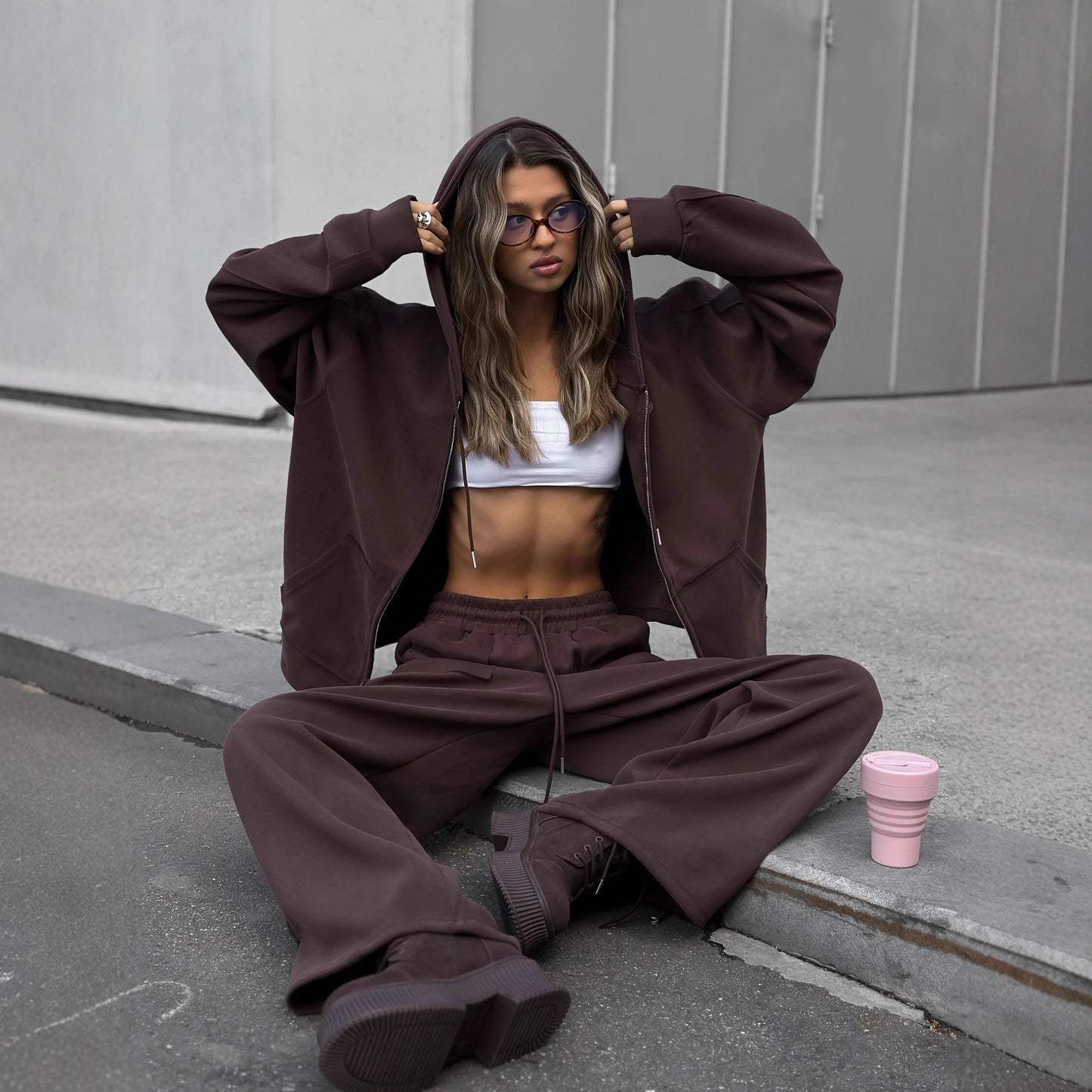 Oversized patterned hoodie set for women and wide jogging pants Chic und Stil