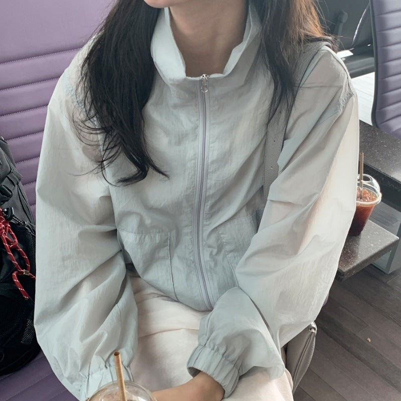 Veste de sport légère pour femmes avec des manches volumiques Chic & Stil