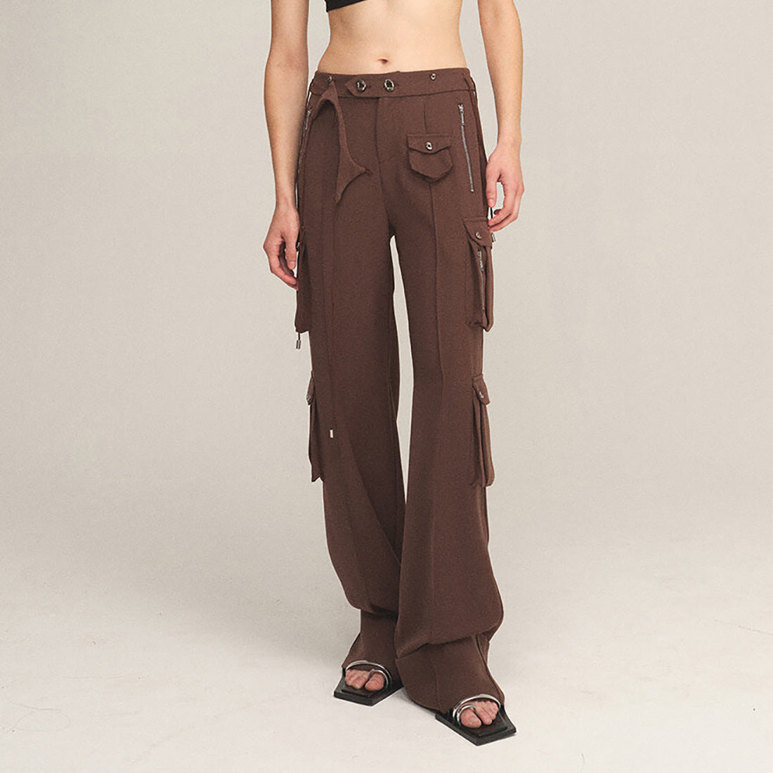 Chic and Style women’s cargo pants with innovative cut and belts