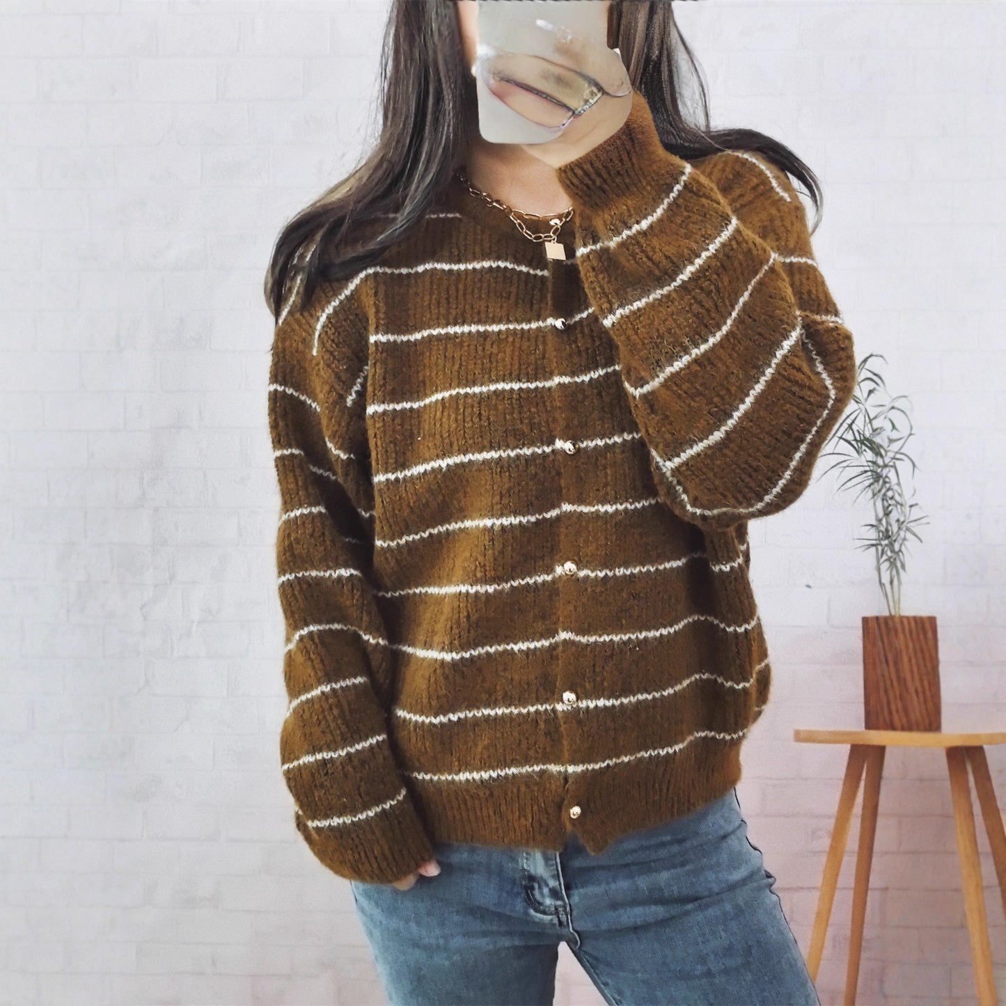 Dames confortable cardigan avec motif rayé élégant et boutons brillants Chic und Stil