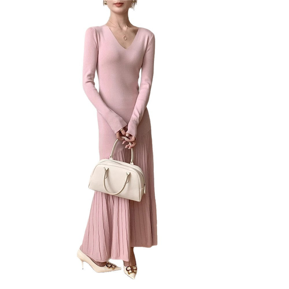 Robe maxi pour femme avec décolleté en V et design de jupe plissée Chic und Stil
