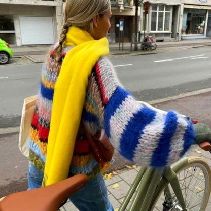 Pull-over en grosse maille pour femmes avec motif en zigzag coloré et coupe ample Chic und Stil