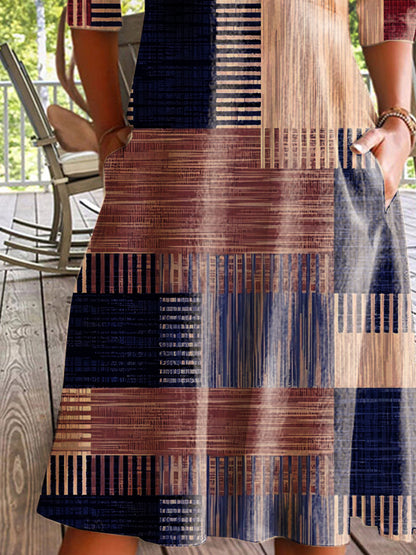 Robe midi pour femmes avec un motif bloc moderne et des poches latérales pratiques Chic und Stil