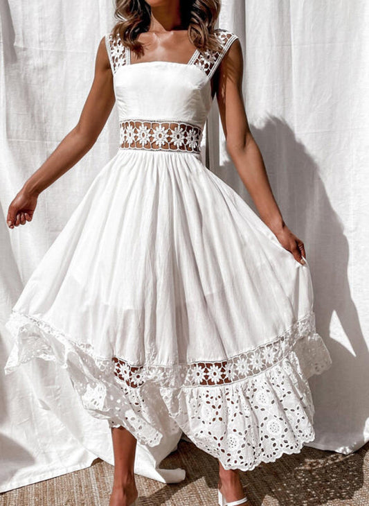 Robe de mariée pour dames avec des détails en dentelle et une jupe volumineuse Chic und Stil