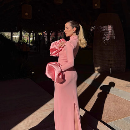Robe maxi pour femmes avec des manches en forme de volants et un élégant col montant Chic und Stil
