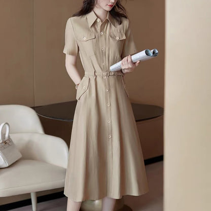 Robe chemise décontractée pour femmes avec ceinture Chic und Stil