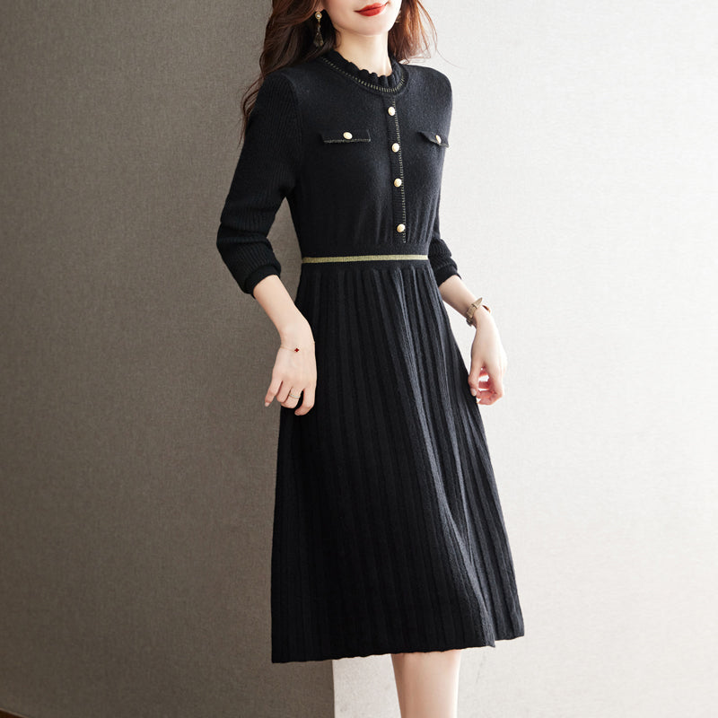 Robe en tricot pour femmes avec un élégant dos et un col montant Chic und Stil