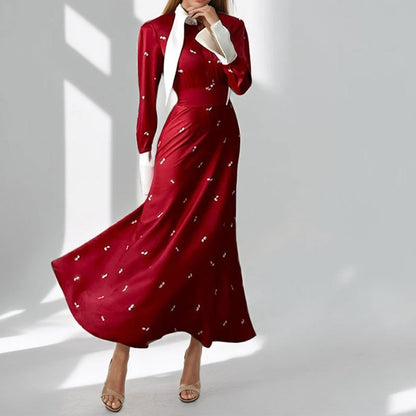 Robe maxi pour dames avec élégante veste superposée et délicates applications Chic und Stil