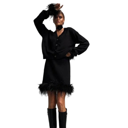 Dames Cardigan douillet avec des détails en plumes élégants Chic und Stil