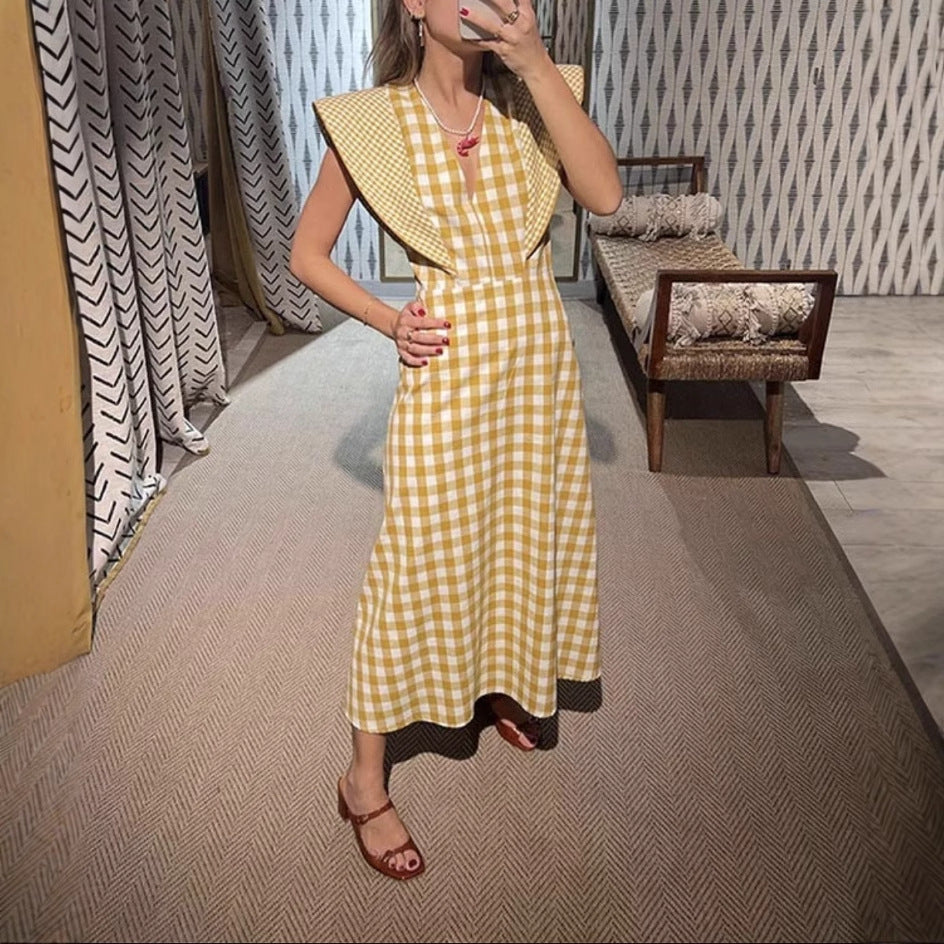 Robe maxi femme avec décolleté en V et détails en volants modernes Chic und Stil