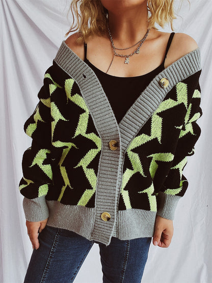 Dames gros tricot cardigan avec motif graphique et détails de boutons de haute qualité Chic und Stil