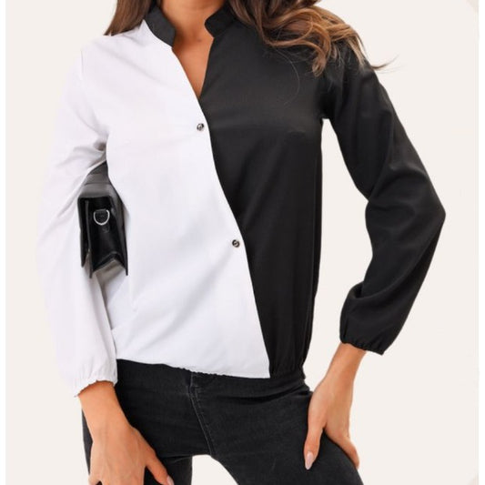 Blouse féminine tendance avec un design de couleur asymétrique et des coutures de division Chic und Stil