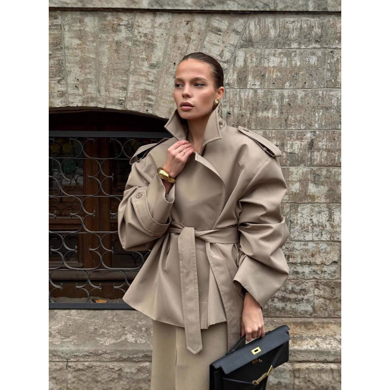 Dames grande taille trench-coat Chic und Stil