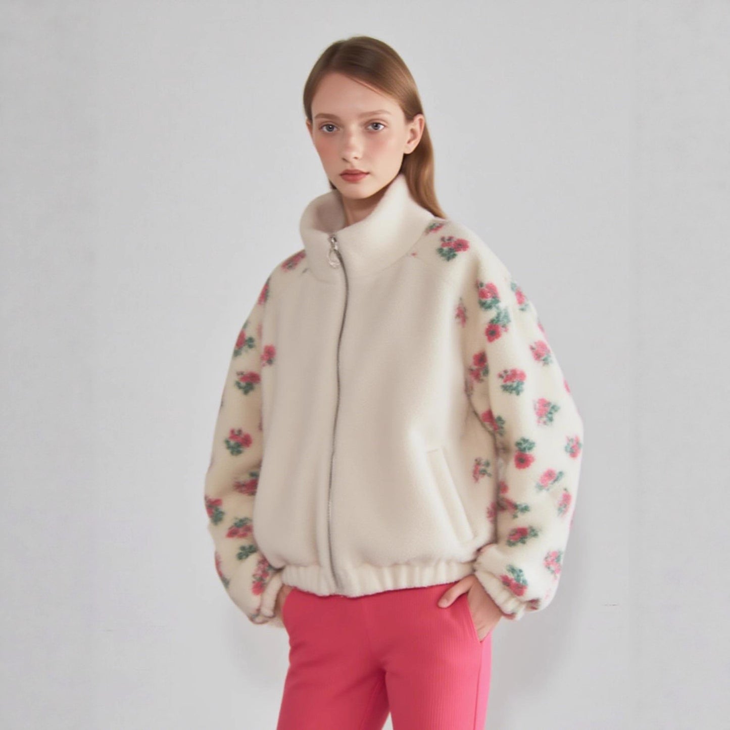 Dames pull en molleton douillet avec design floral Chic und Stil