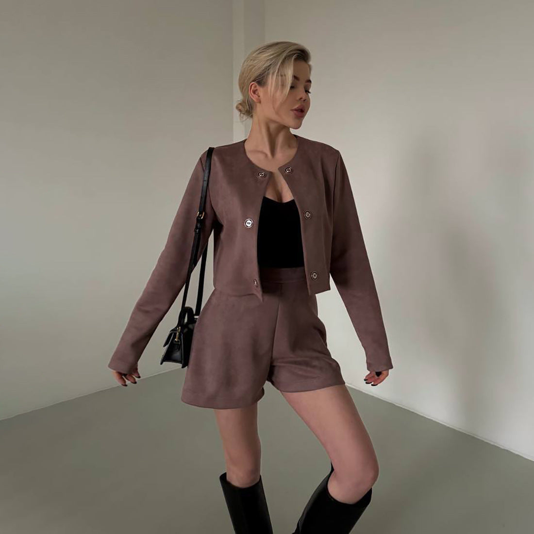 Blazer pour femmes avec une coupe élégante et des détails pratiques à boutons-pression Chic und Stil