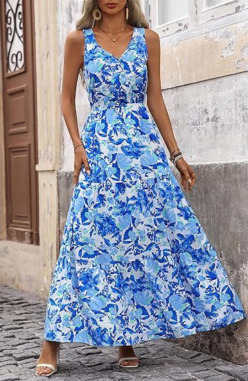 Robe maxi femme avec des appliques florales et des bretelles étroites Chic und Stil