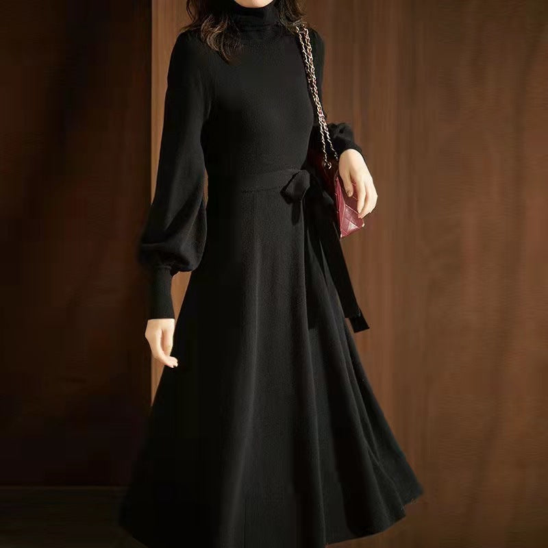 Robe en tricot pour femmes avec col haut et ceinture à la taille Chic und Stil