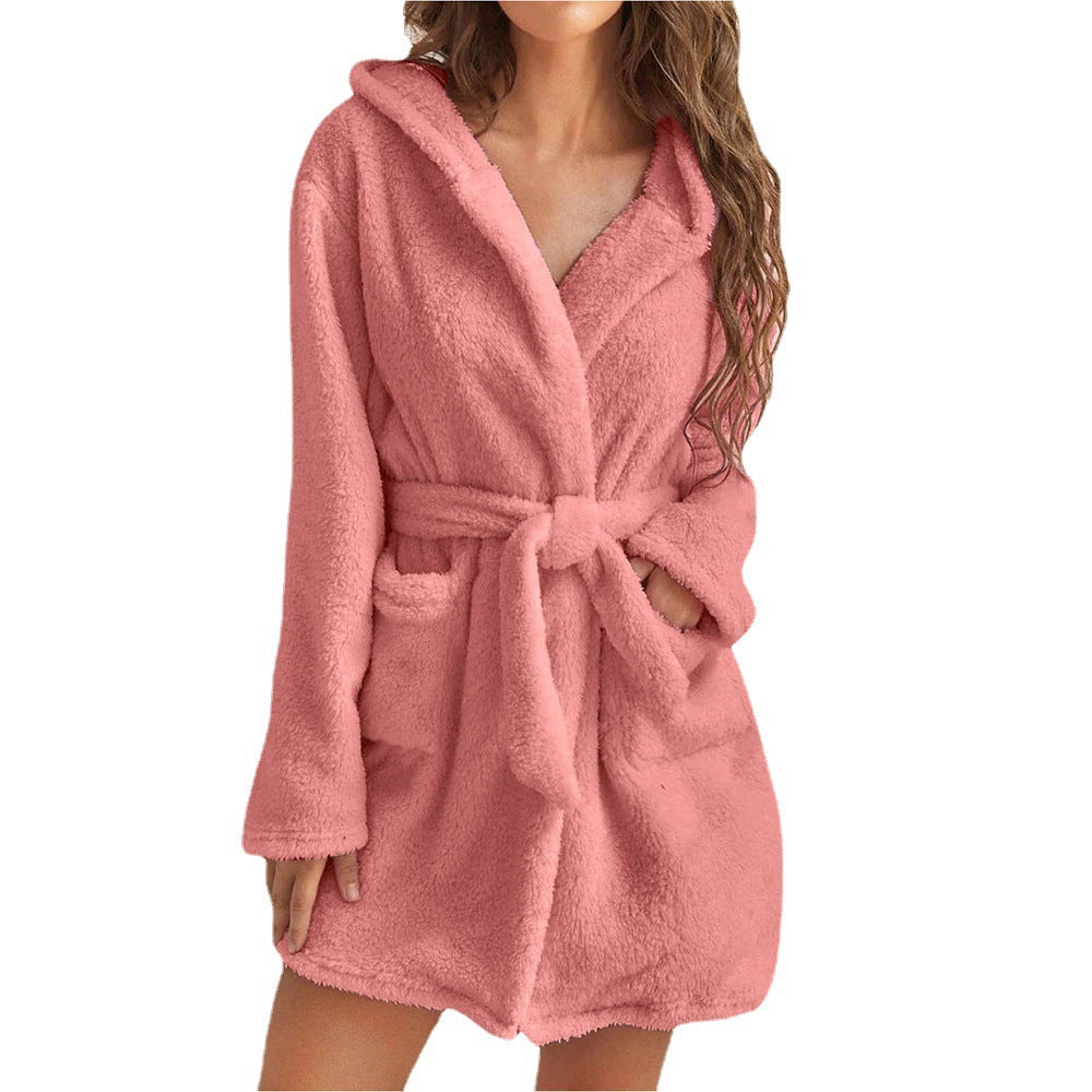 Robe de bain en polaire douillette pour femmes avec capuche et ceinture Chic und Stil