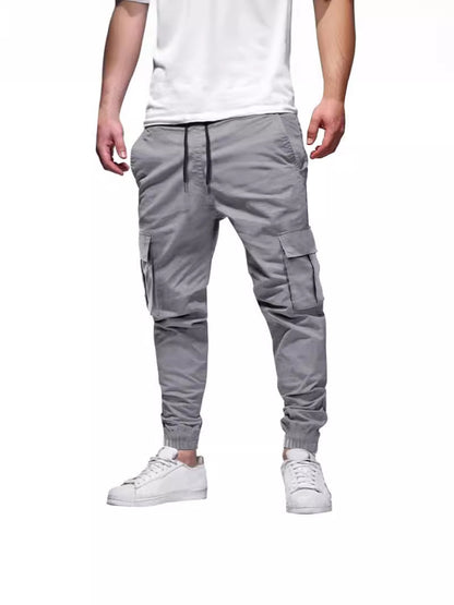 Casual cargo pants for men with elastic waistband and practical pockets Chic und Stil