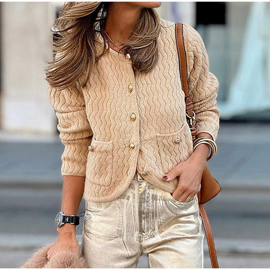 Cardigan dames avec motif à carreaux structuré et boutons décoratifs Chic und Stil
