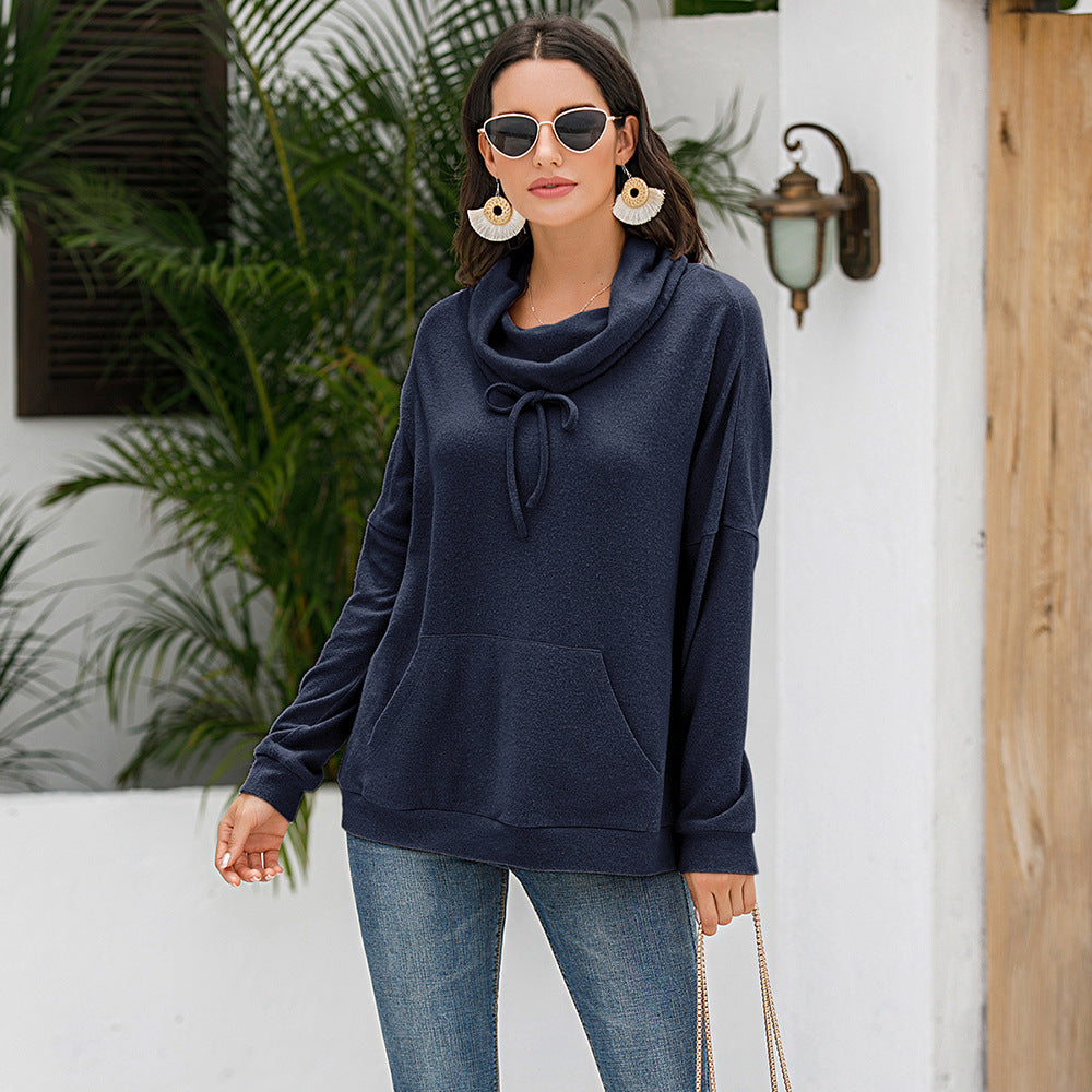 Pull à capuche pour femmes avec coupe asymétrique et poches pratiques Chic und Stil