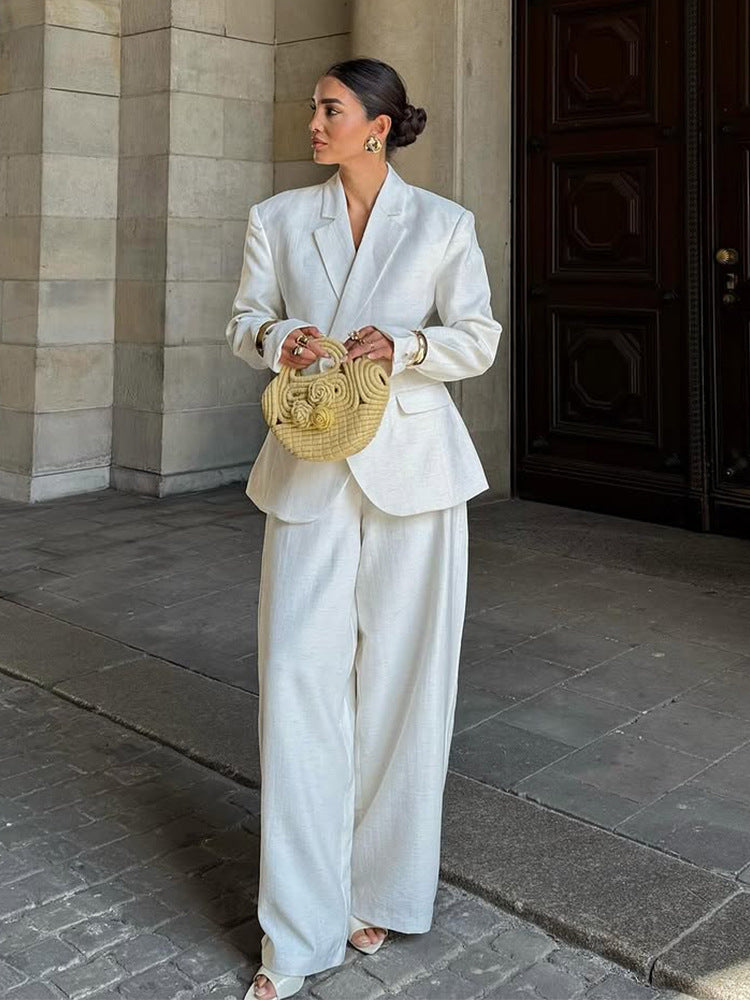 Chic and Style luxurious two-piece blazer and pants set for women