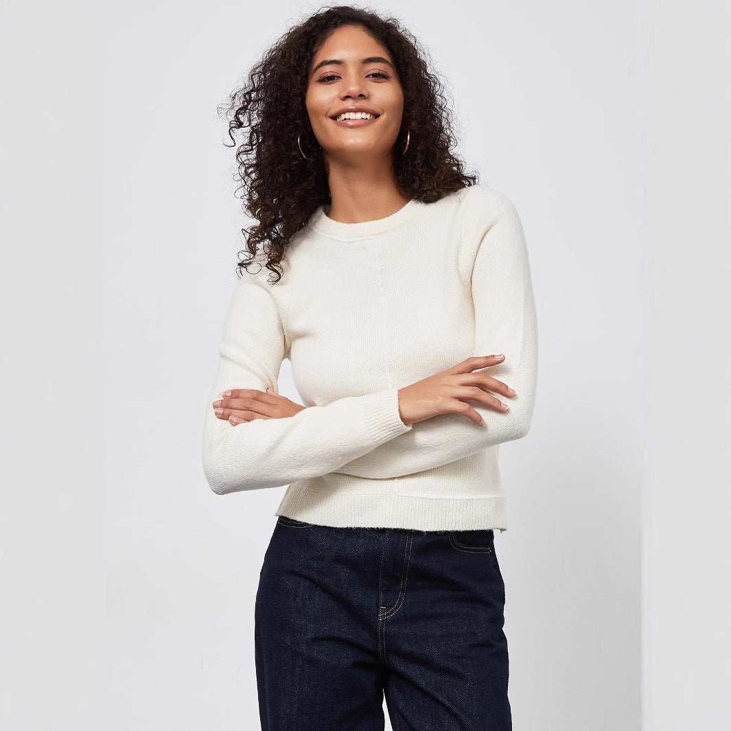 Pull en tricot pour femmes avec un joli col rond et des détails de couture modernes Chic und Stil