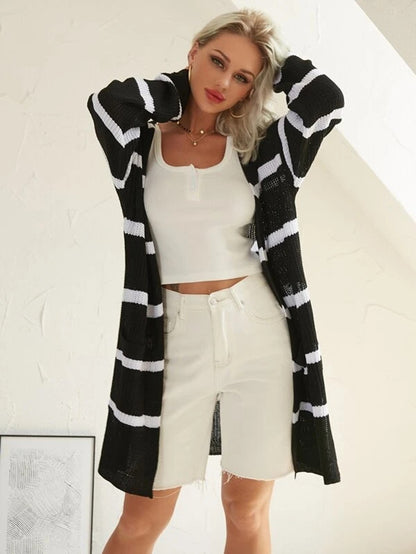 Cardigan pour femmes en tricot décontracté avec design rayé et avant ouvert Chic und Stil