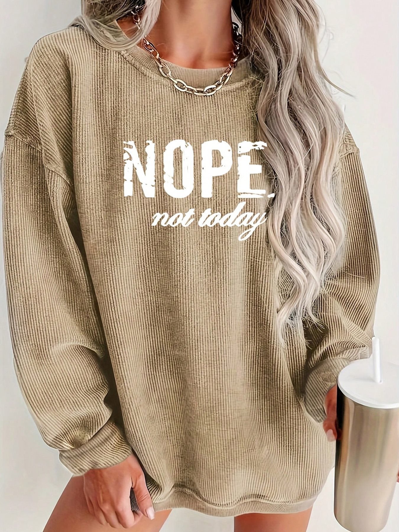 Pull oversized décontracté pour femmes avec impression statement et texture côtelée Chic und Stil