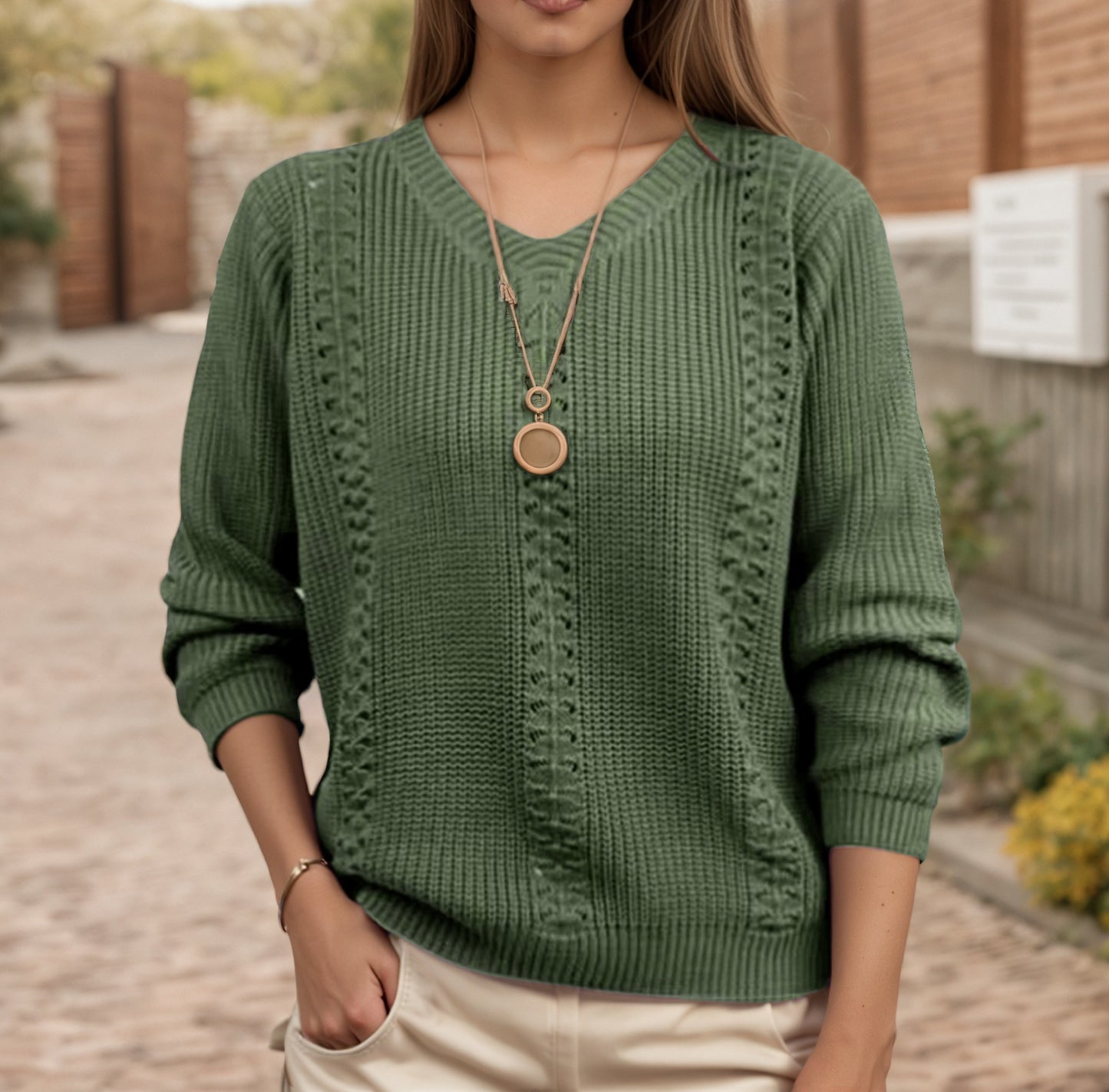 Pull en tricot pour femmes avec décolleté en V et finition texturée Chic und Stil