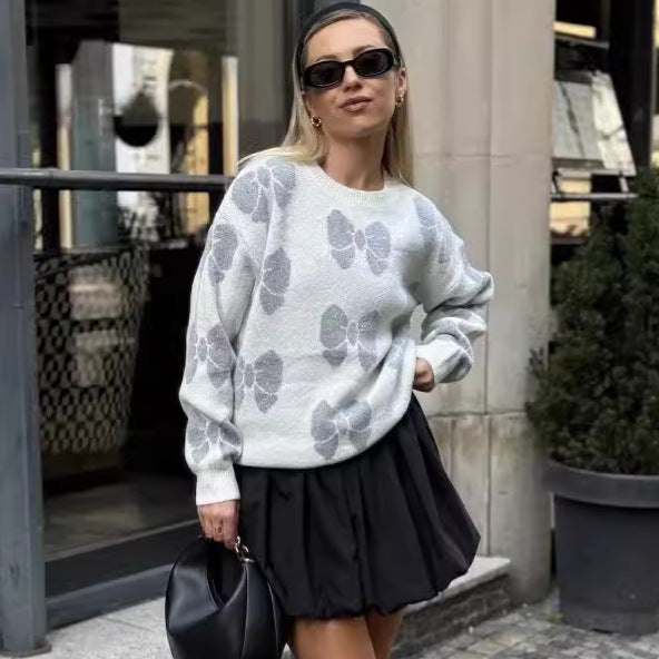 Pull en tricot pour femmes avec un motif floral et un élégant col rond Chic und Stil