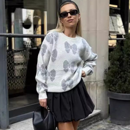 Pull en tricot pour femmes avec un motif floral et un élégant col rond Chic und Stil