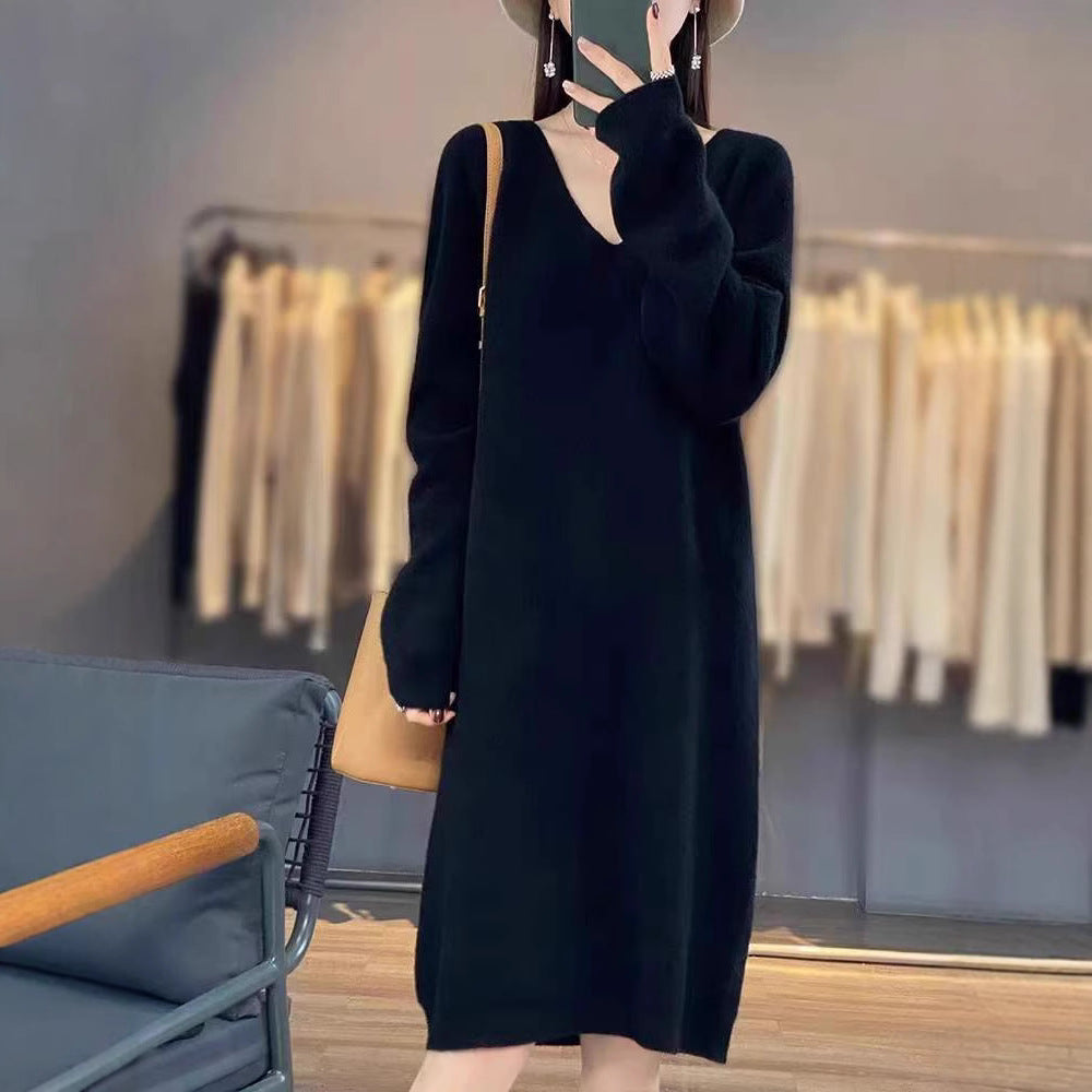 Robe tricot confortable pour femmes avec décolleté en V et coupe décontractée Chic und Stil