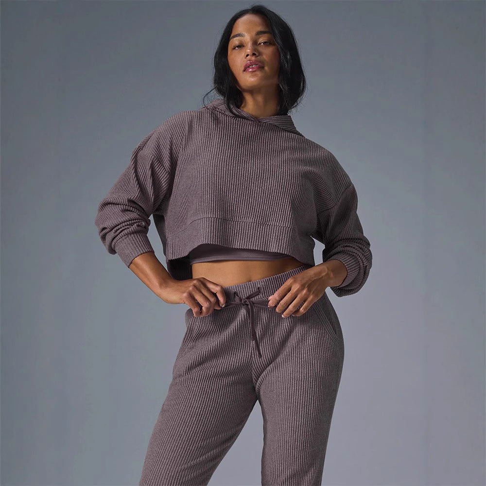Women casual crop sweatshirt and chic thin jogging pants Chic and Style