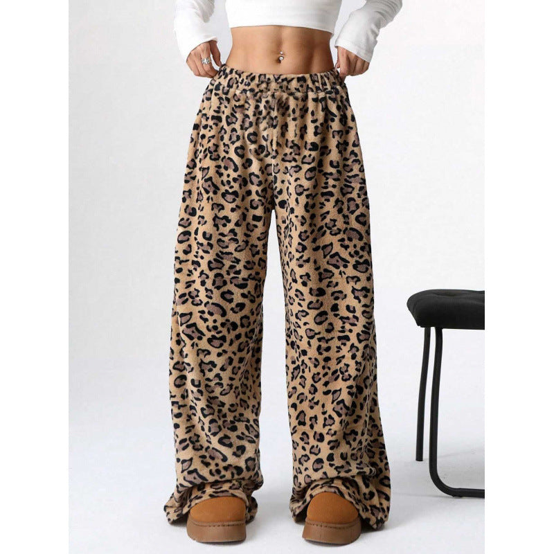 Comfortable women's pants with leopard print Chic and Style