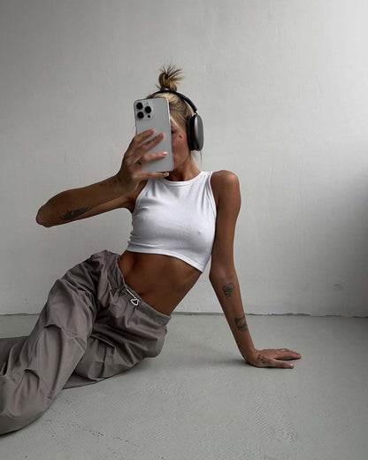 Sport leisure pants for women with elastic waist and practical pockets Chic and Style