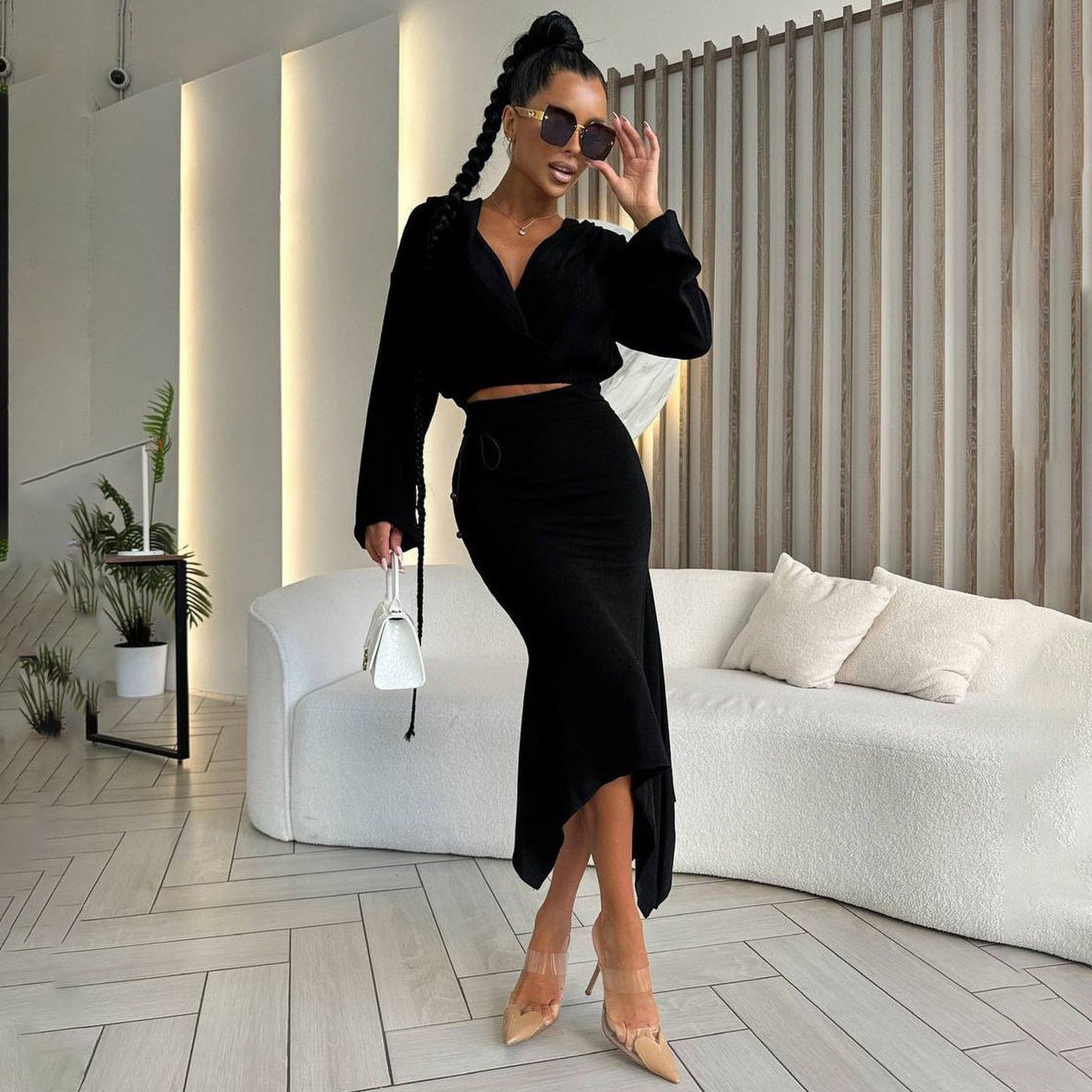 Robe portefeuille pour femmes avec ourlet asymétrique et élégantes manches bouffantes Chic und Stil