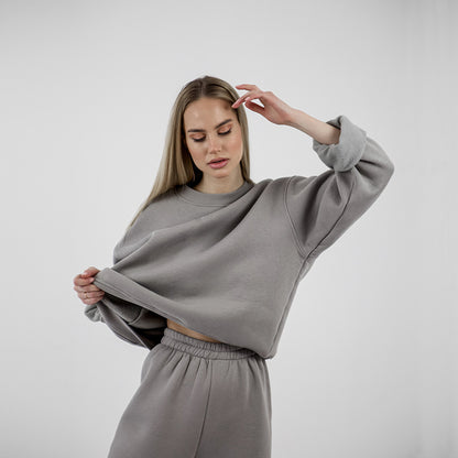 Chic and Style contrast jogger pants and casual oversized sweatshirt for women sports lifestyle set