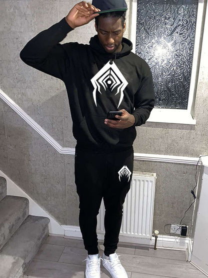 Men's hoodie and jogging pants set with chic spider web artwork