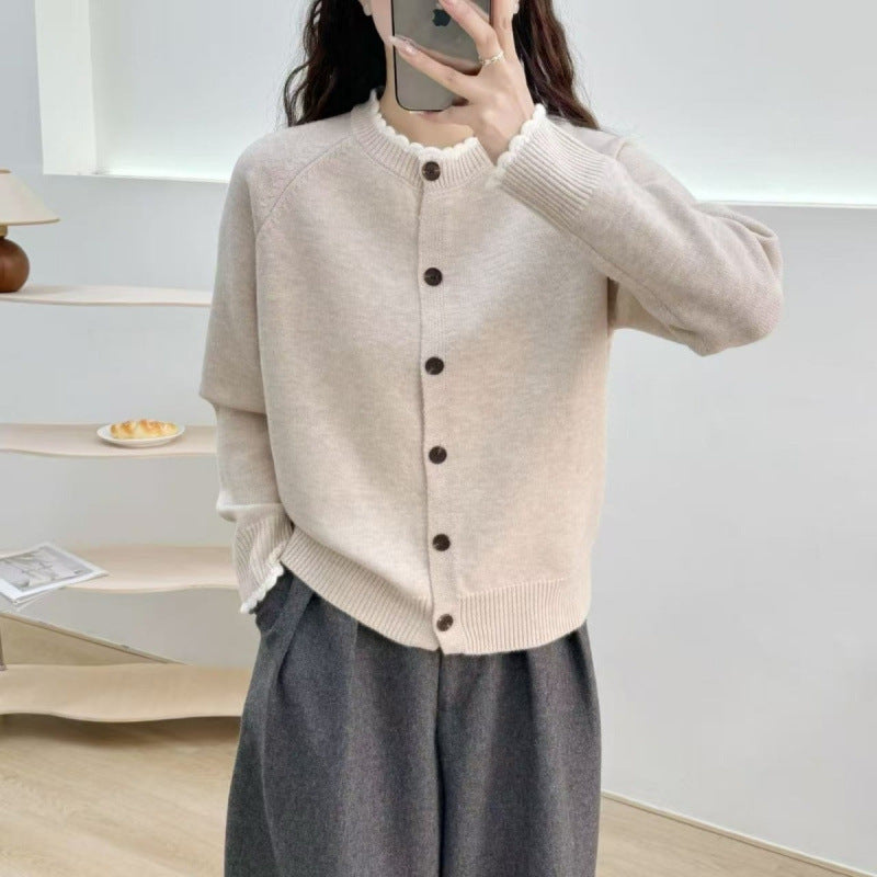 Dames cardigan en tricot douillet avec détail côtelé et fermeture à bouton Chic und Stil