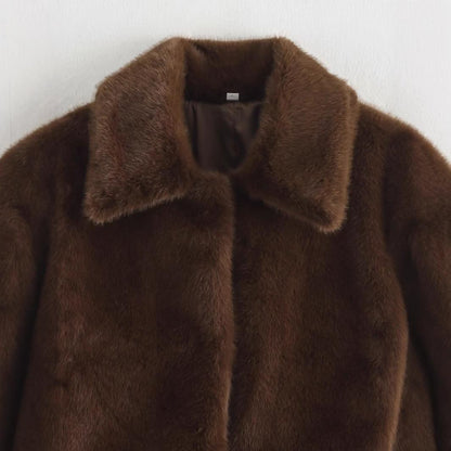 Dames fausse fourrure veste avec revers classique et intérieur doux Chic und Stil