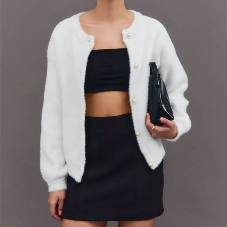 Dames Fluff Cardigan avec des boutons décoratifs en perles Chic und Stil