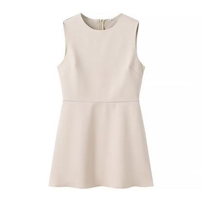 Robe sans manches élégante pour dames avec col haut et jupe évasée Chic und Stil