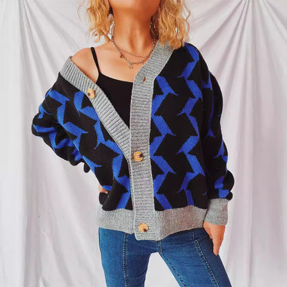 Dames gros tricot cardigan avec motif graphique et détails de boutons de haute qualité Chic und Stil