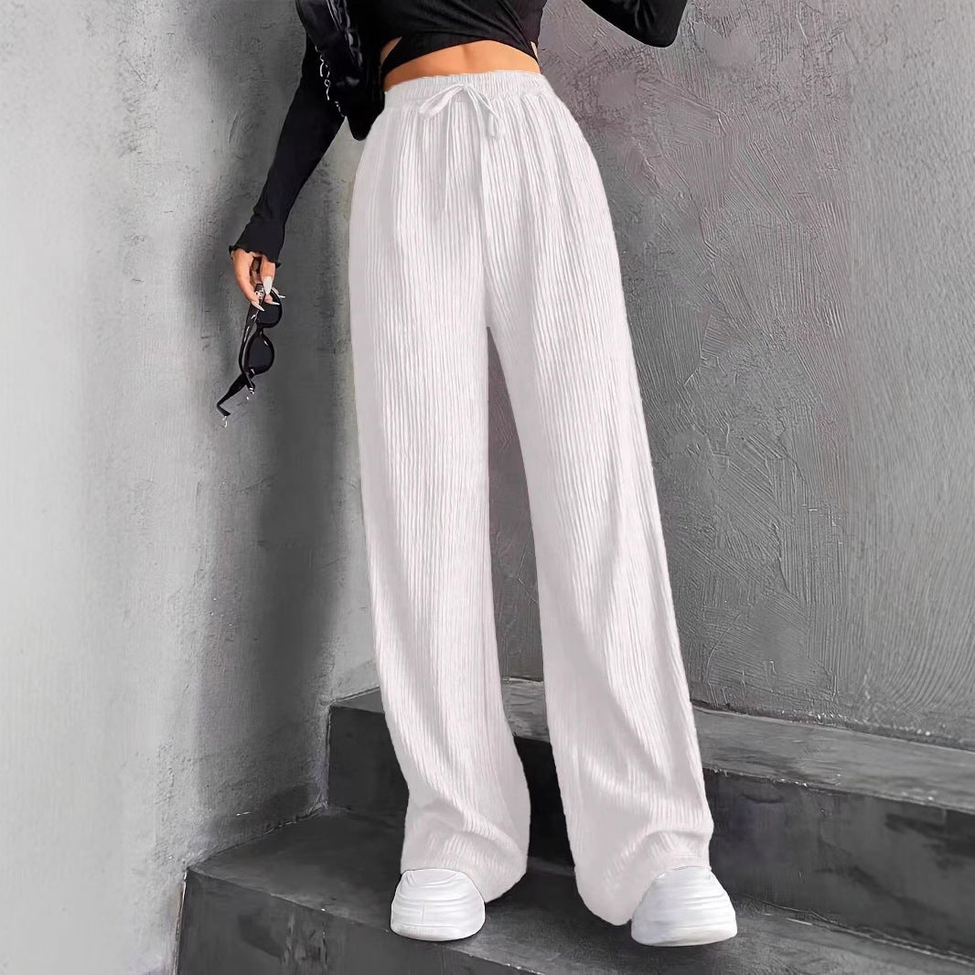 Wide pleated pants for women with elastic waistband and practical pockets Chic and Style