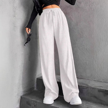 Wide pleated pants for women with elastic waistband and practical pockets Chic and Style